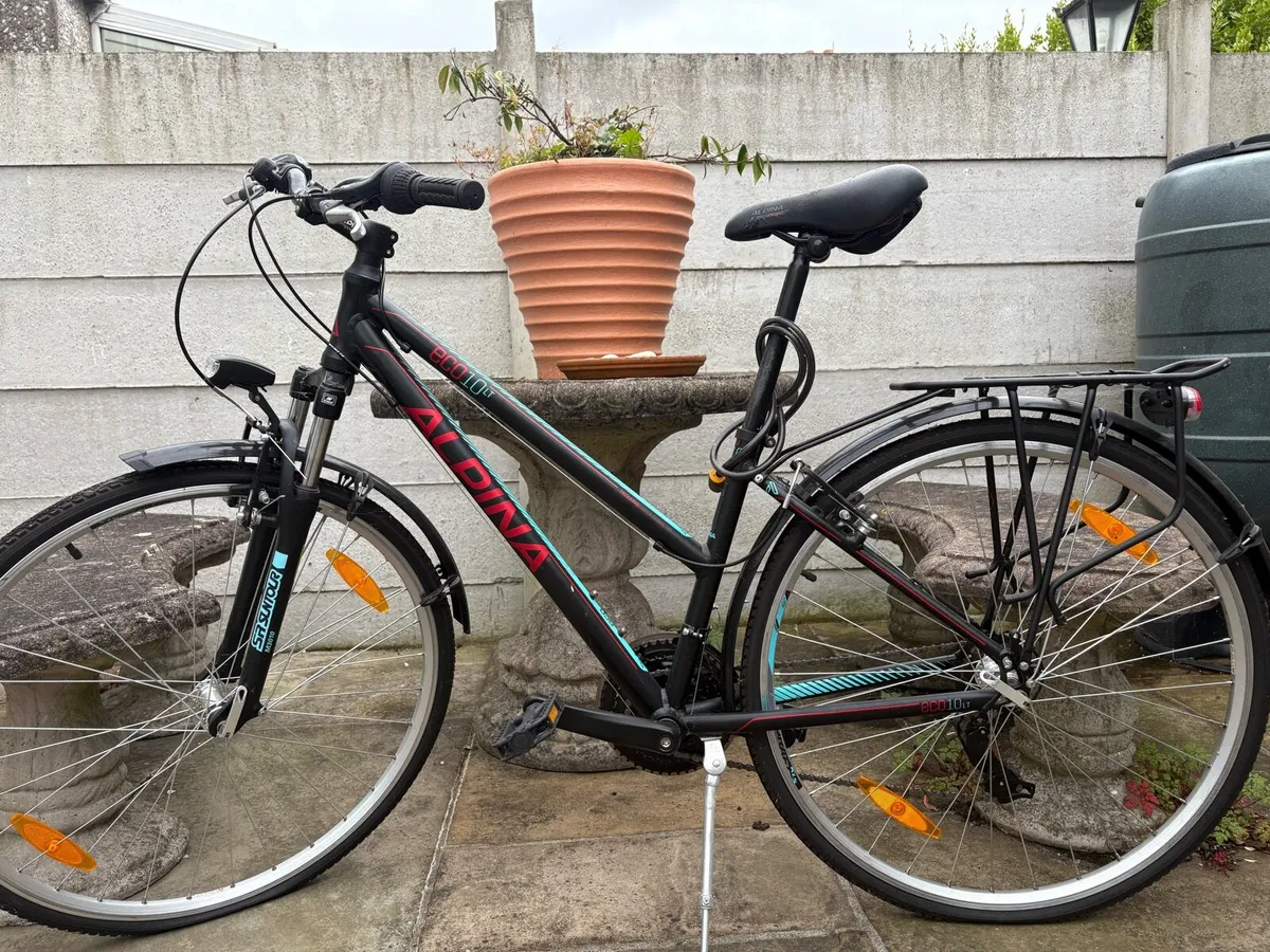 Girls bike - Image 1