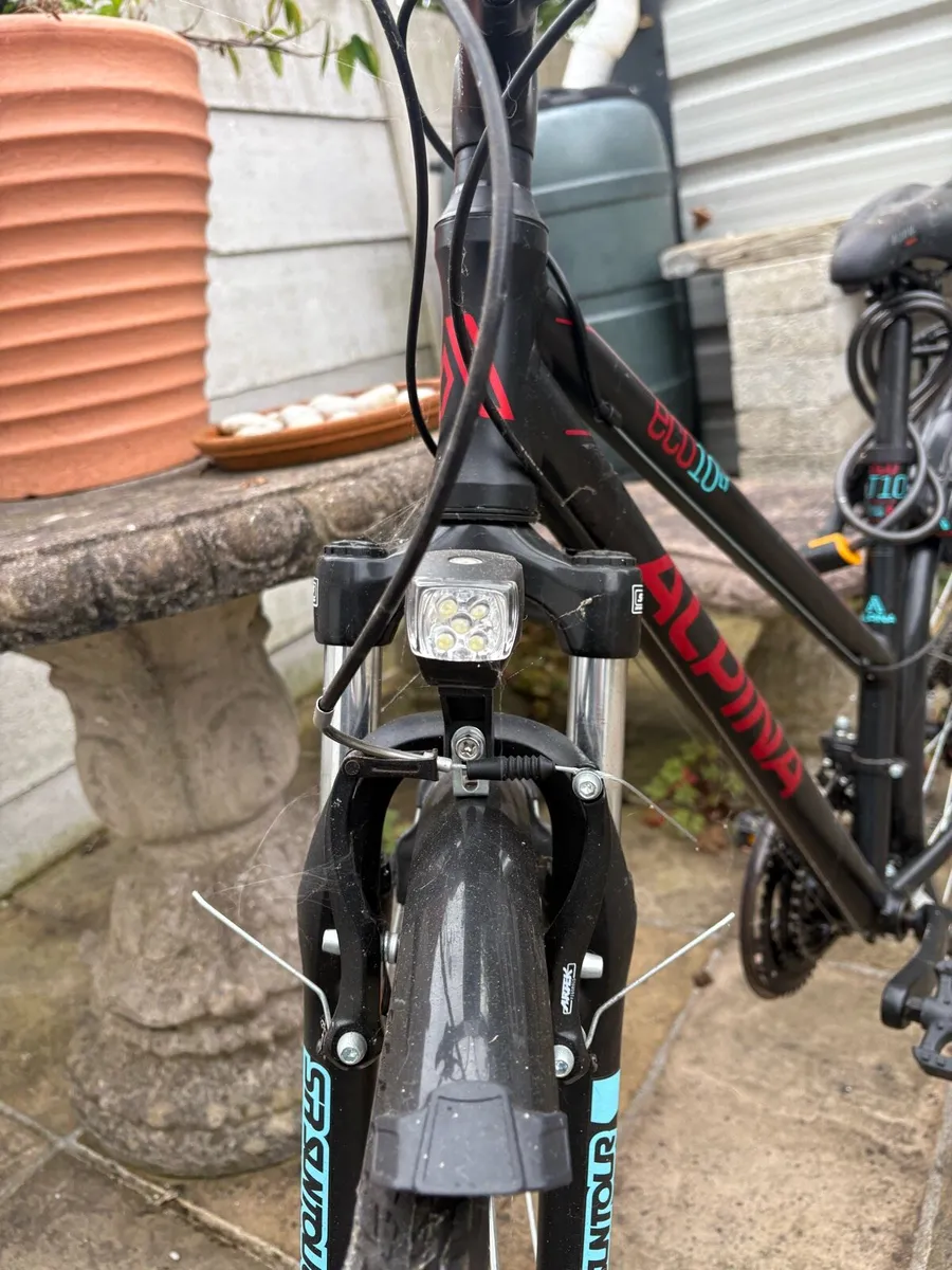 Girls bike - Image 4