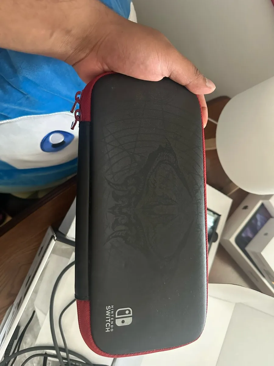 Nintendo Switch Limited Edition - Image 3