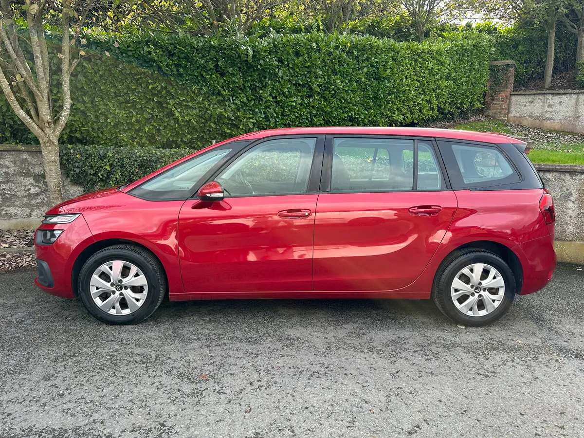 2017 Citroen C4 GR Picasso 1.6D - 7 Seater - Image 2