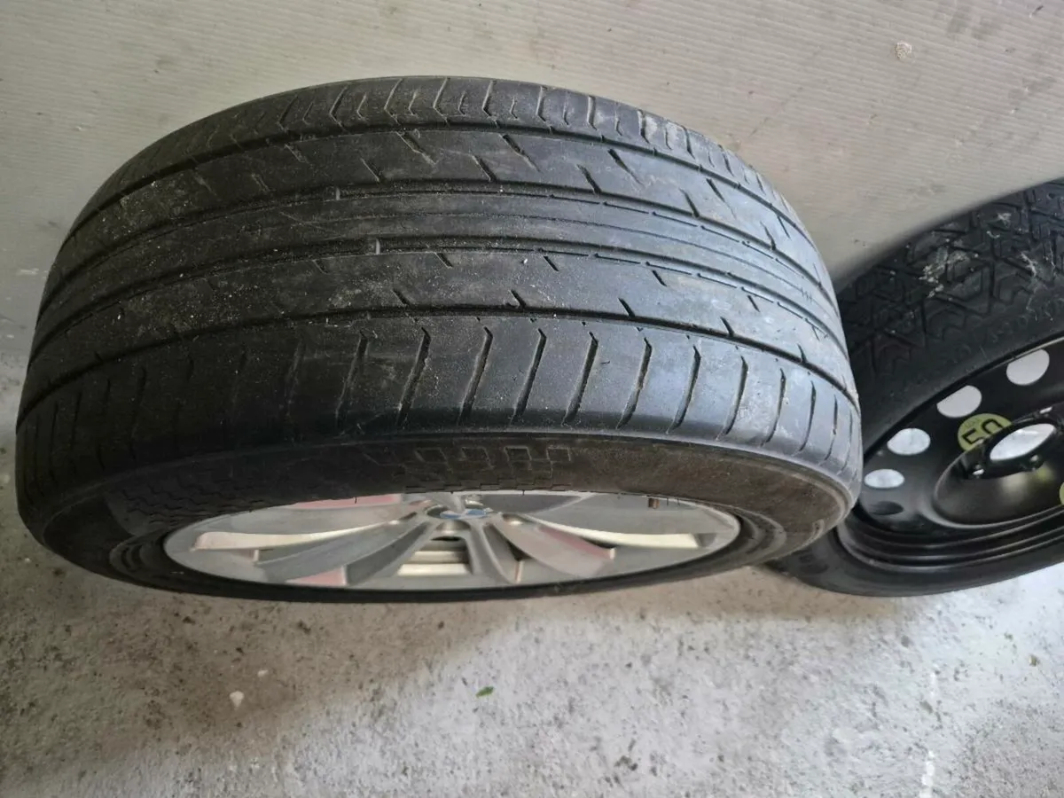 Bmw  Wheel and Tyre and new Aerial  Toyota Hilux - Image 4