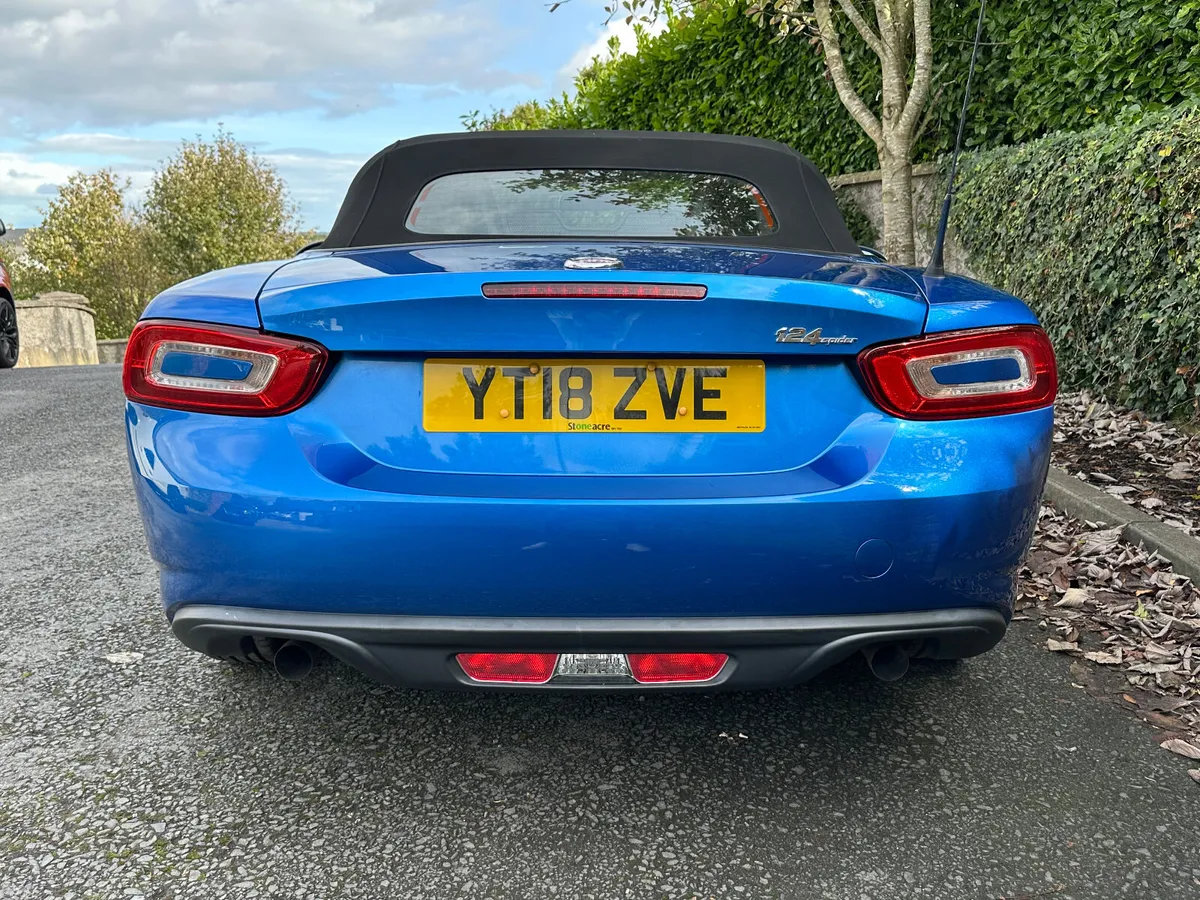 2018 Fiat 124 Spider 1.4 Classica 140bhp! - Image 4