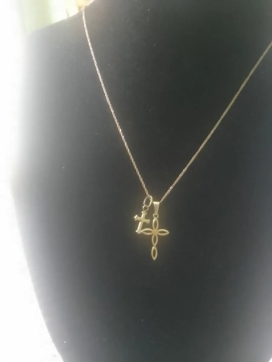 9ct GOLD DOUBLE CROSS PENDANT18 " AS NEW - Image 3