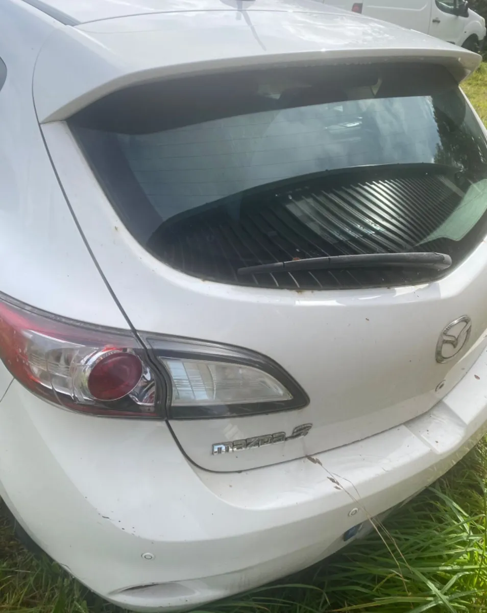 Mazda 3 - 1.6D Executive 5DR - Image 4