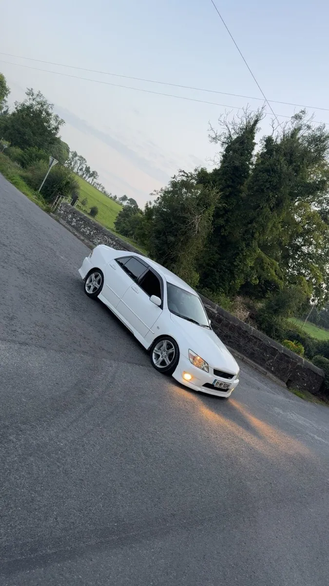 01 Altezza - Image 2