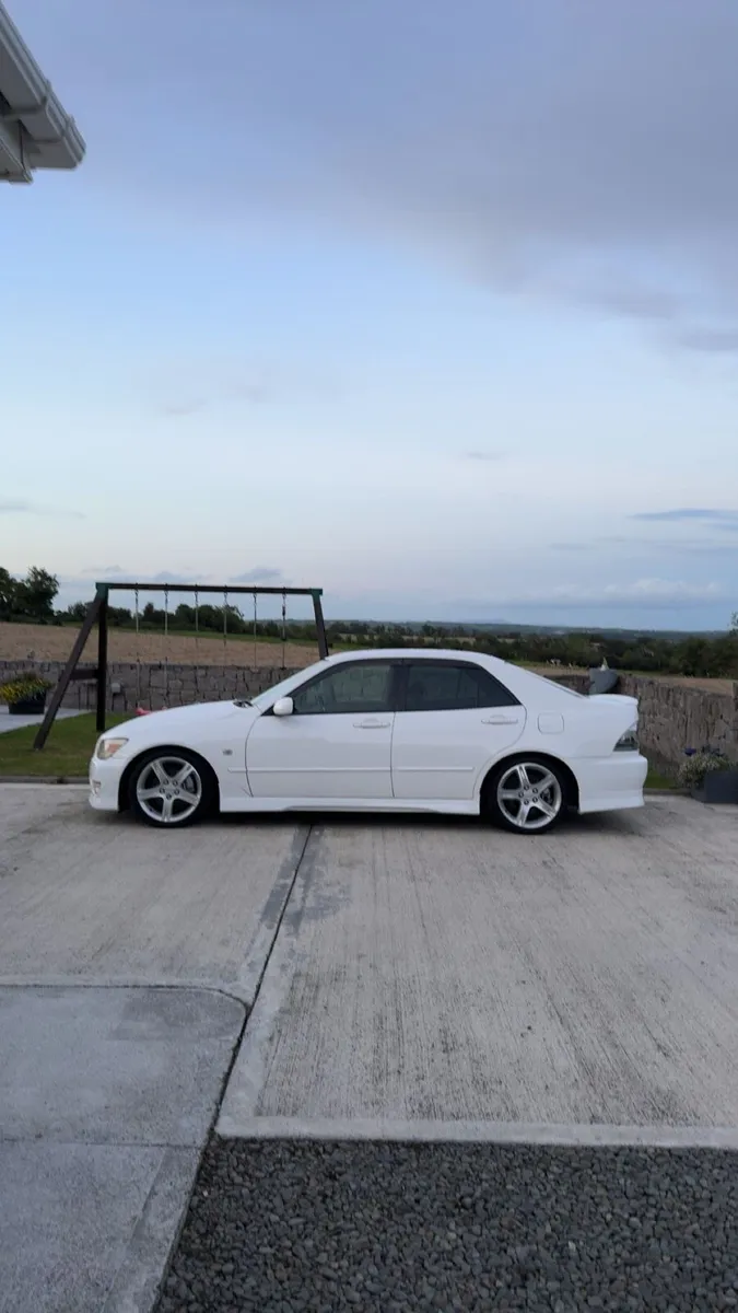 01 Altezza - Image 3