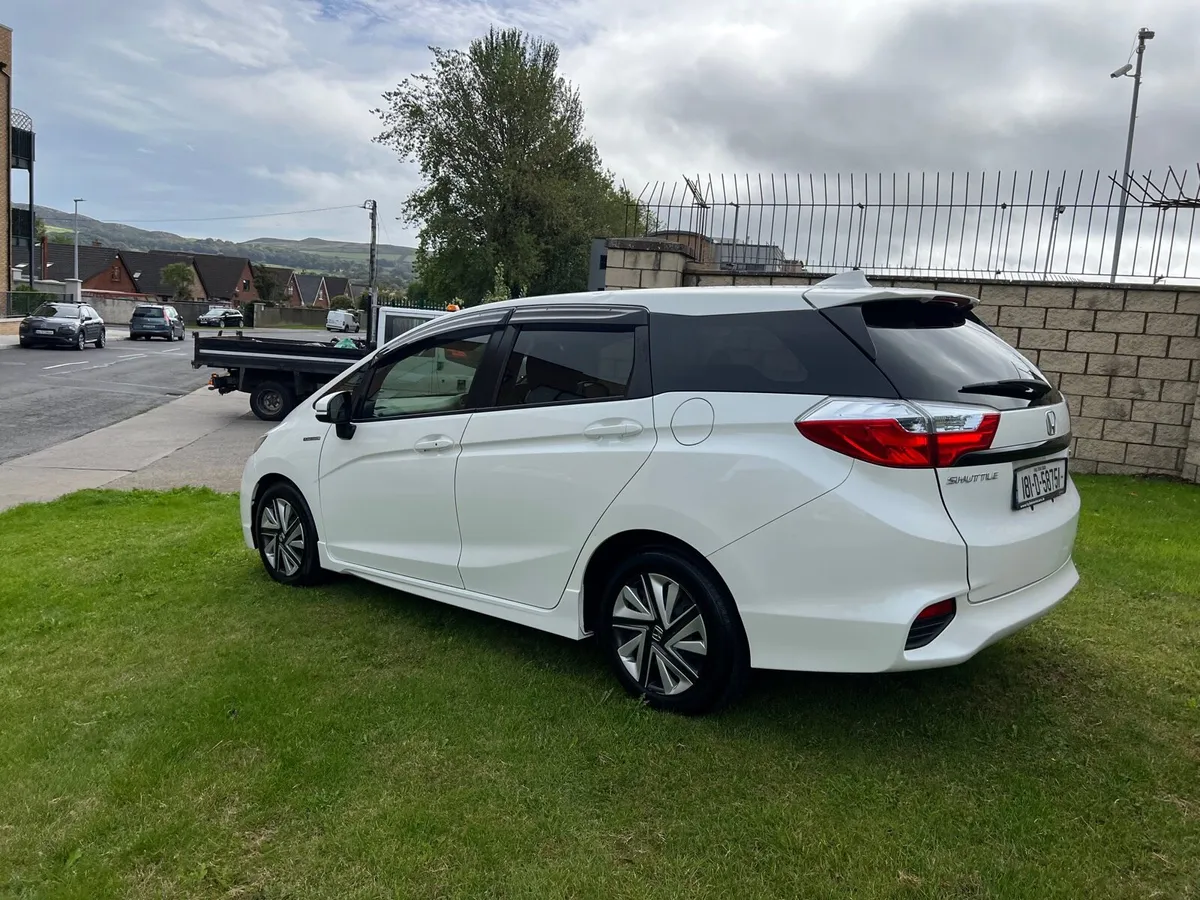 Honda shuttle hybrid tax and Nct - Image 3