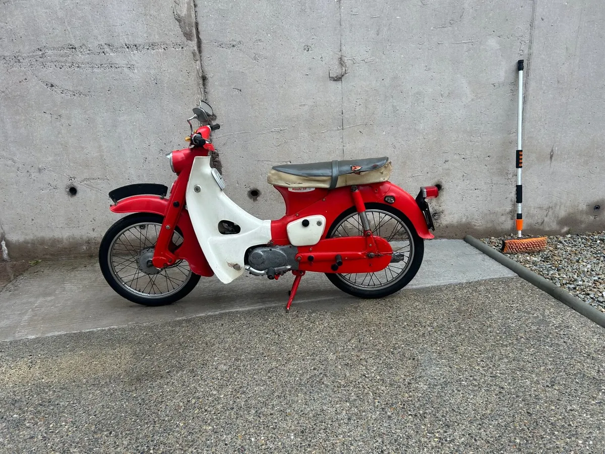 1964 Honda c50 rear bike - Image 2