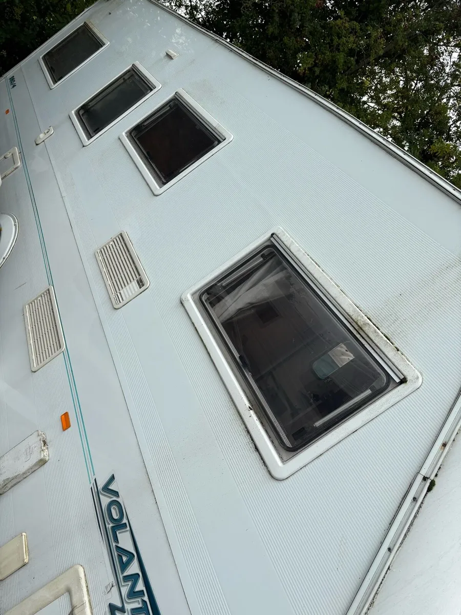 2004 Fleetwood ideal for a Camper conversion - Image 2