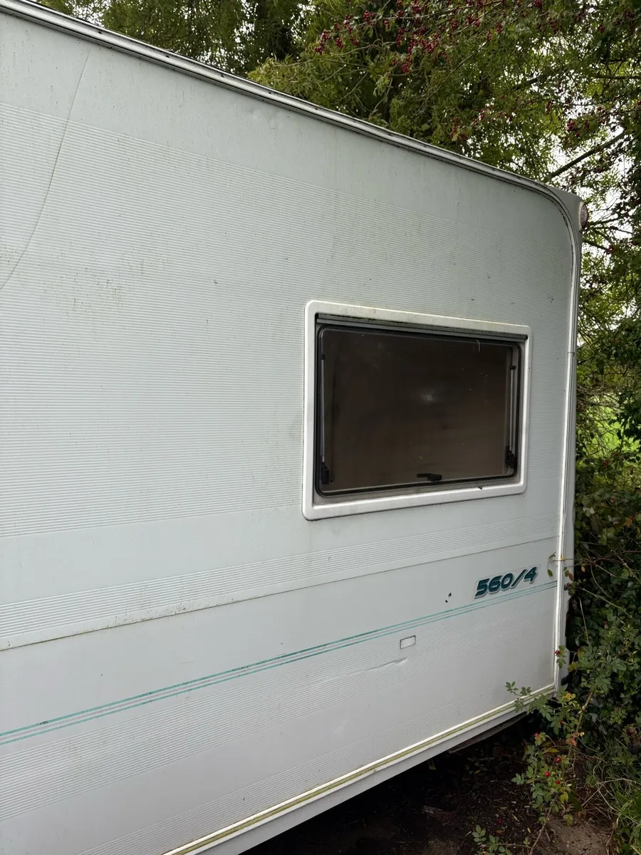 2004 Fleetwood ideal for a Camper conversion - Image 4