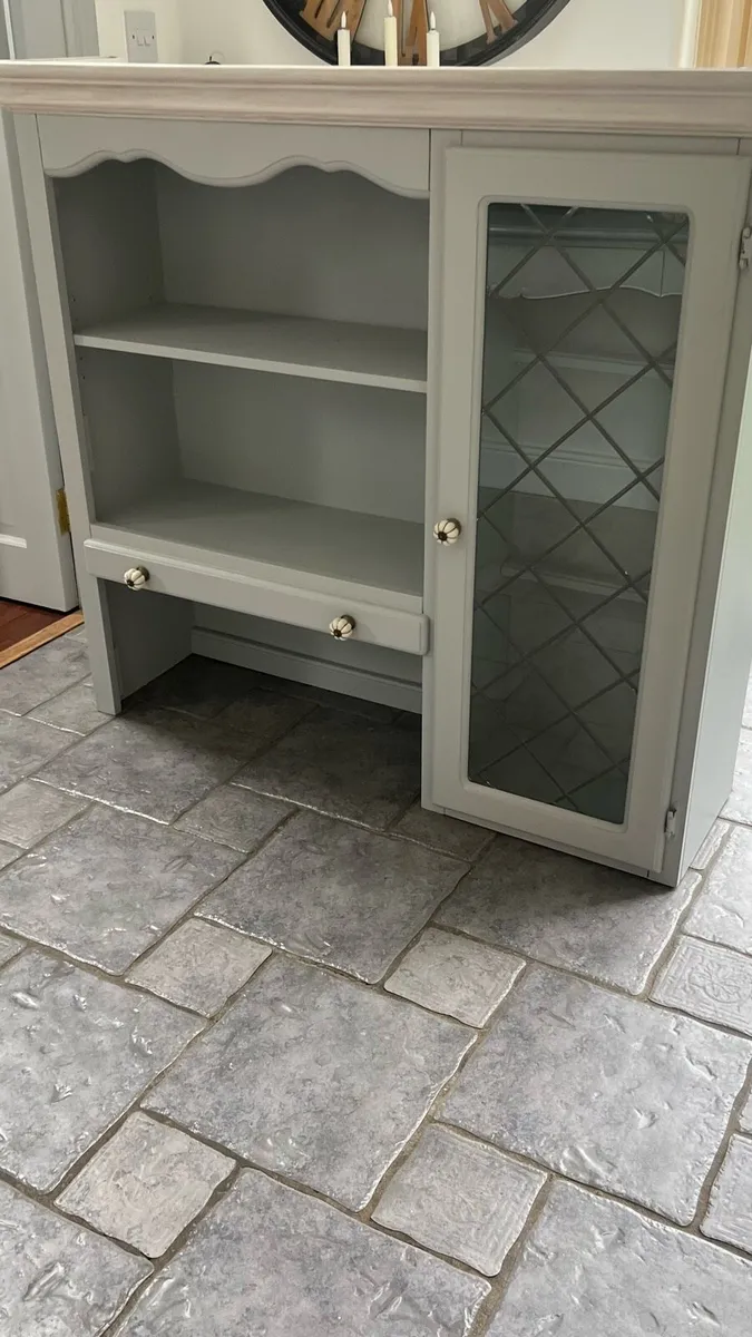 Free Dresser top - Image 2