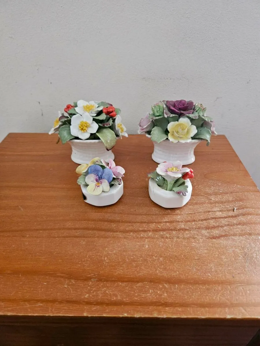 Vintage Ceramic Ansley Flowers - Image 1