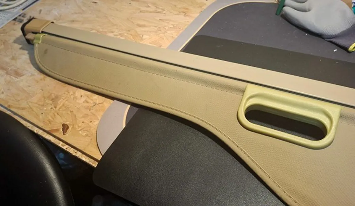 Landrover Discover 3/4 Parcel Shelf - Image 4