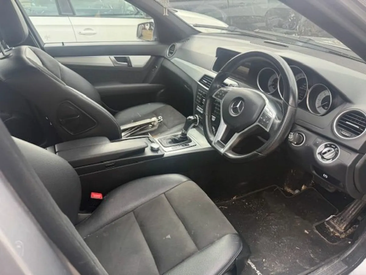 2005 MERCEDES C-CLASS 1.8L-P - Image 3