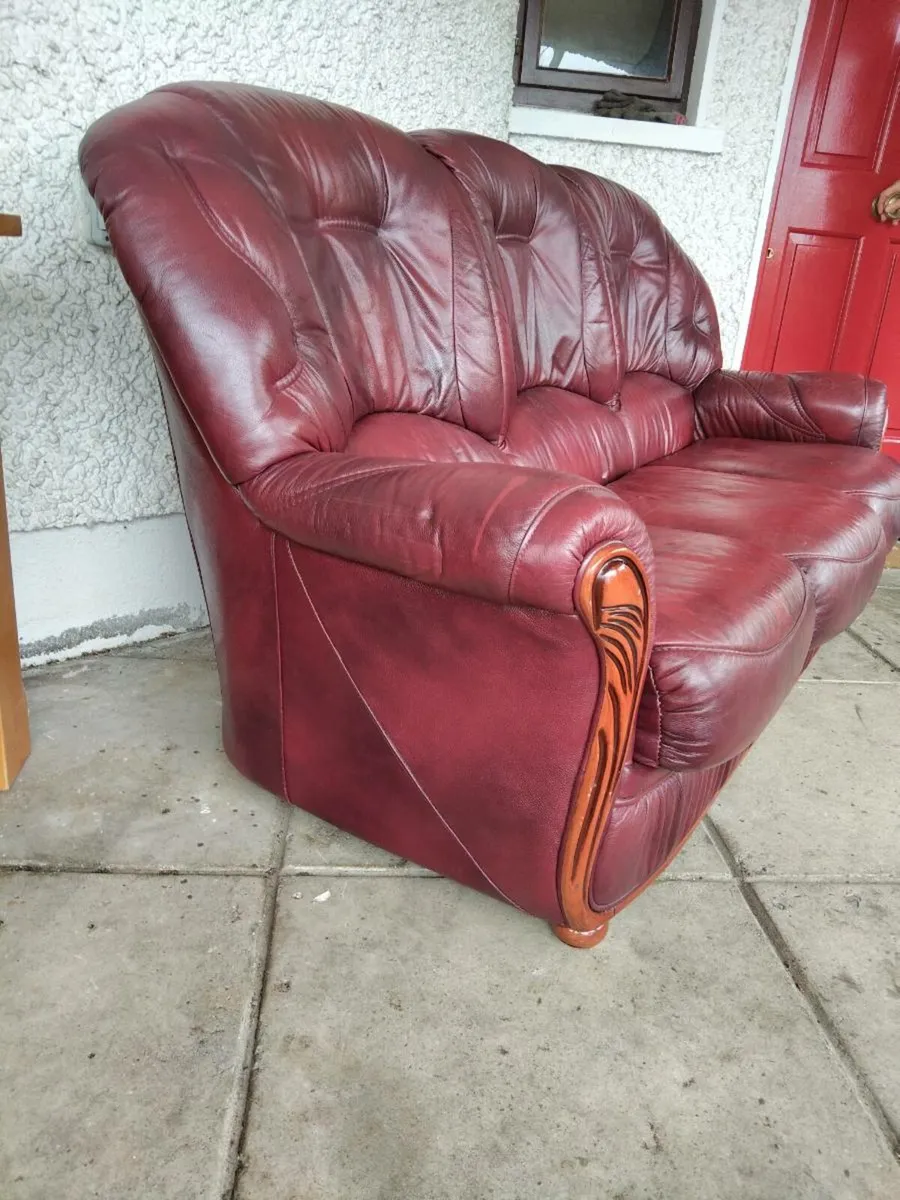 Wine Sofa - Image 3