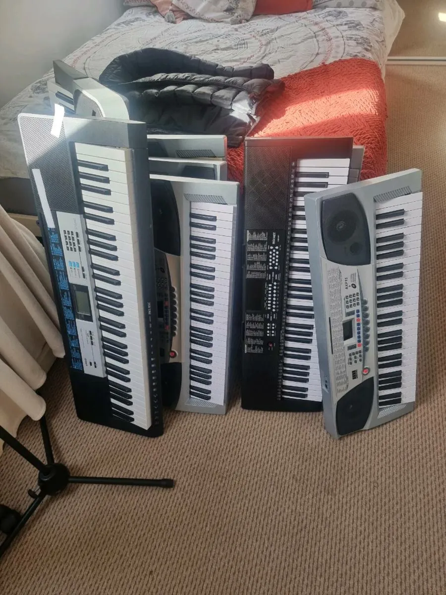 Piano keyboards