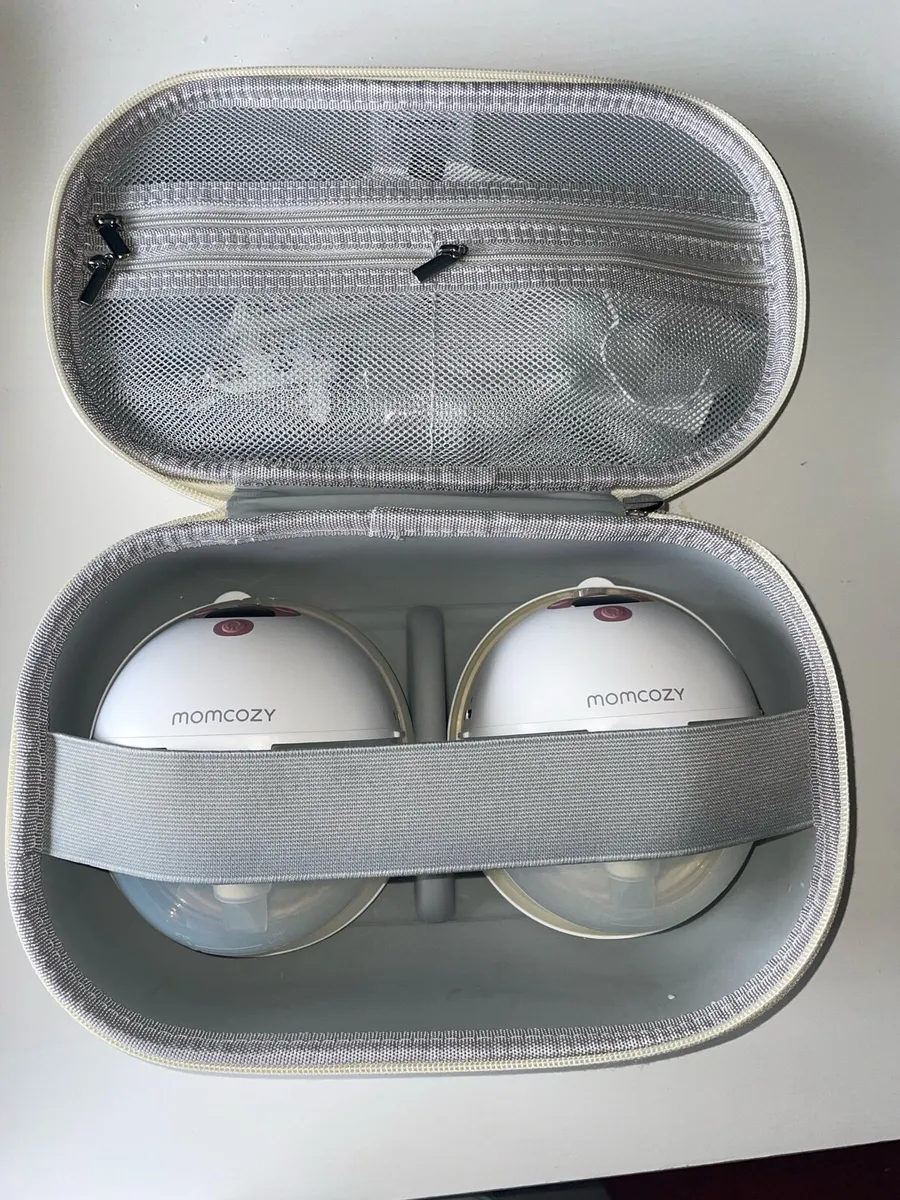 Momcozy M5 wearable breast pump - Image 1