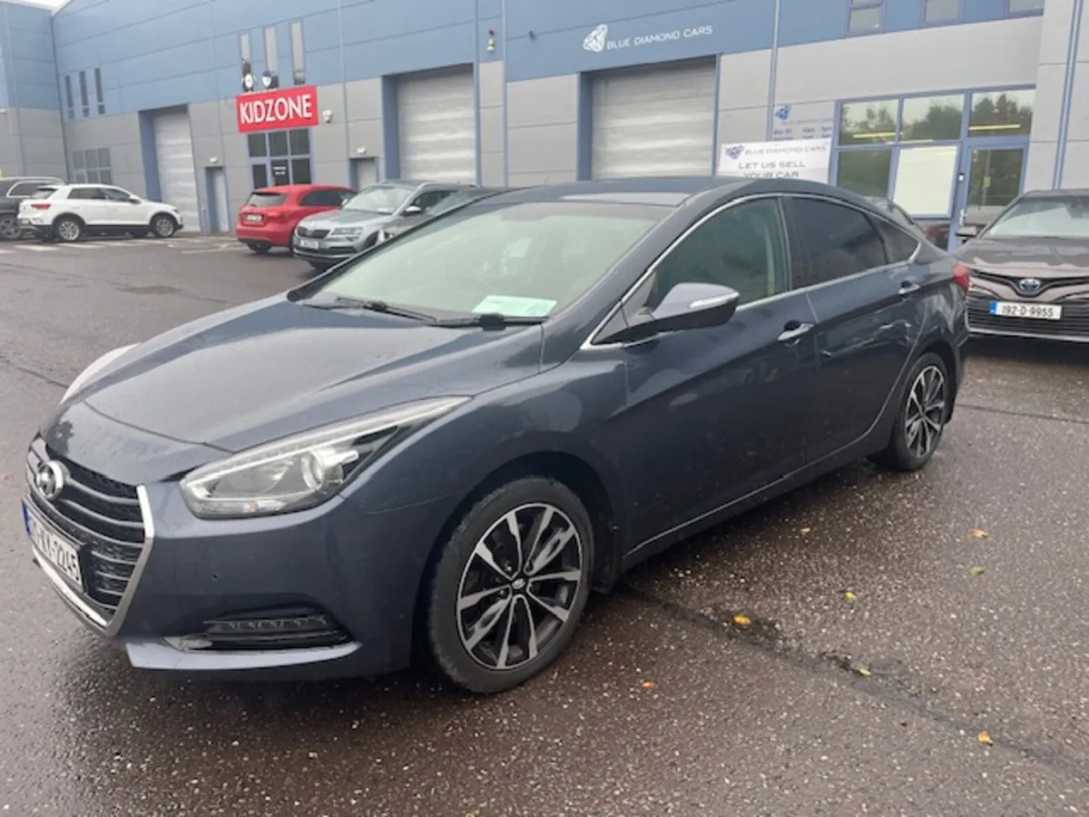 EXECUTIVE  - NCT 2027 ONLY 96,000 KM - Image 3