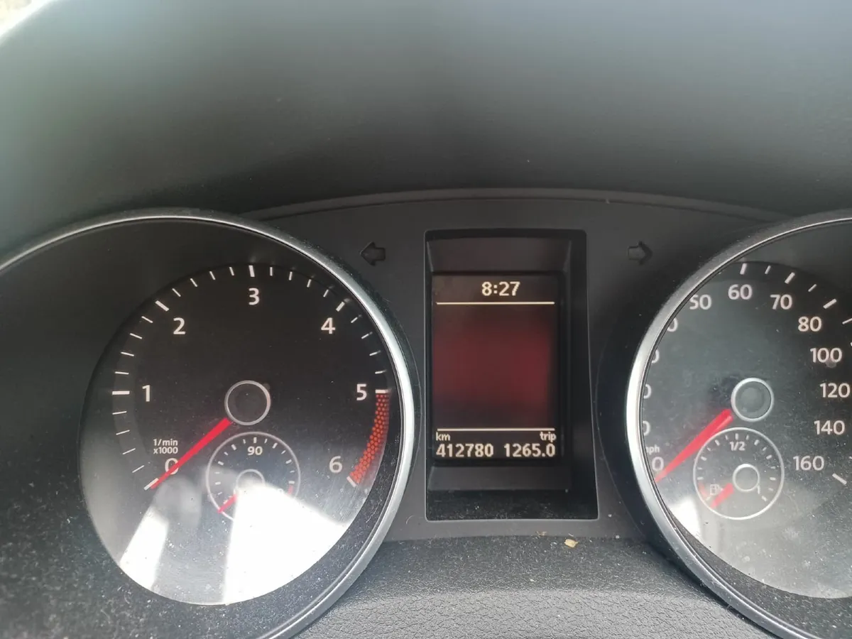Volkswagen Golf 2010 - Image 4