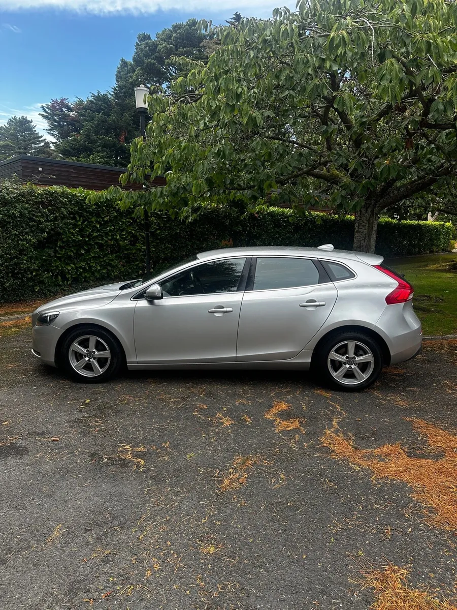 Volvo V40(Fresh NCT) - Image 3