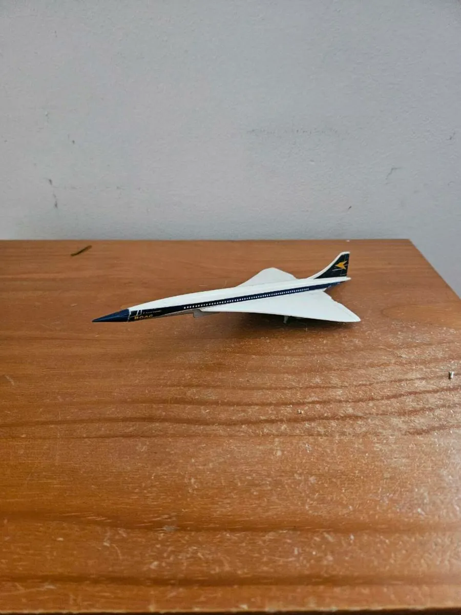Vintage Corgi Concorde - Image 1