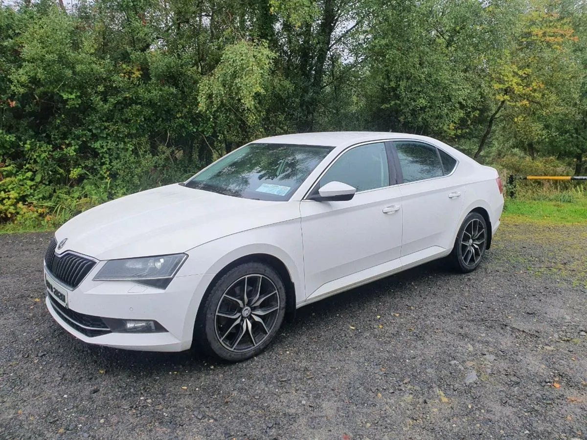 SKODA SUPERB STYLE 2.0 LTR 150 BHP 2016 - Image 1