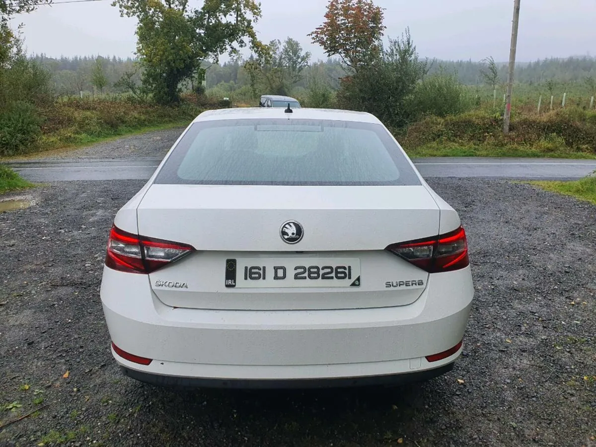 SKODA SUPERB STYLE 2.0 LTR 150 BHP 2016 - Image 4