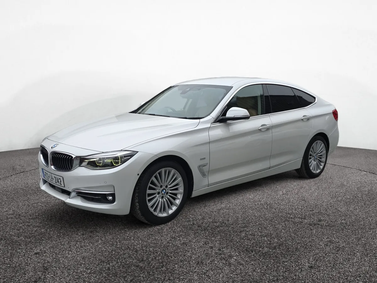 BMW 3-Series 2017 - Image 3