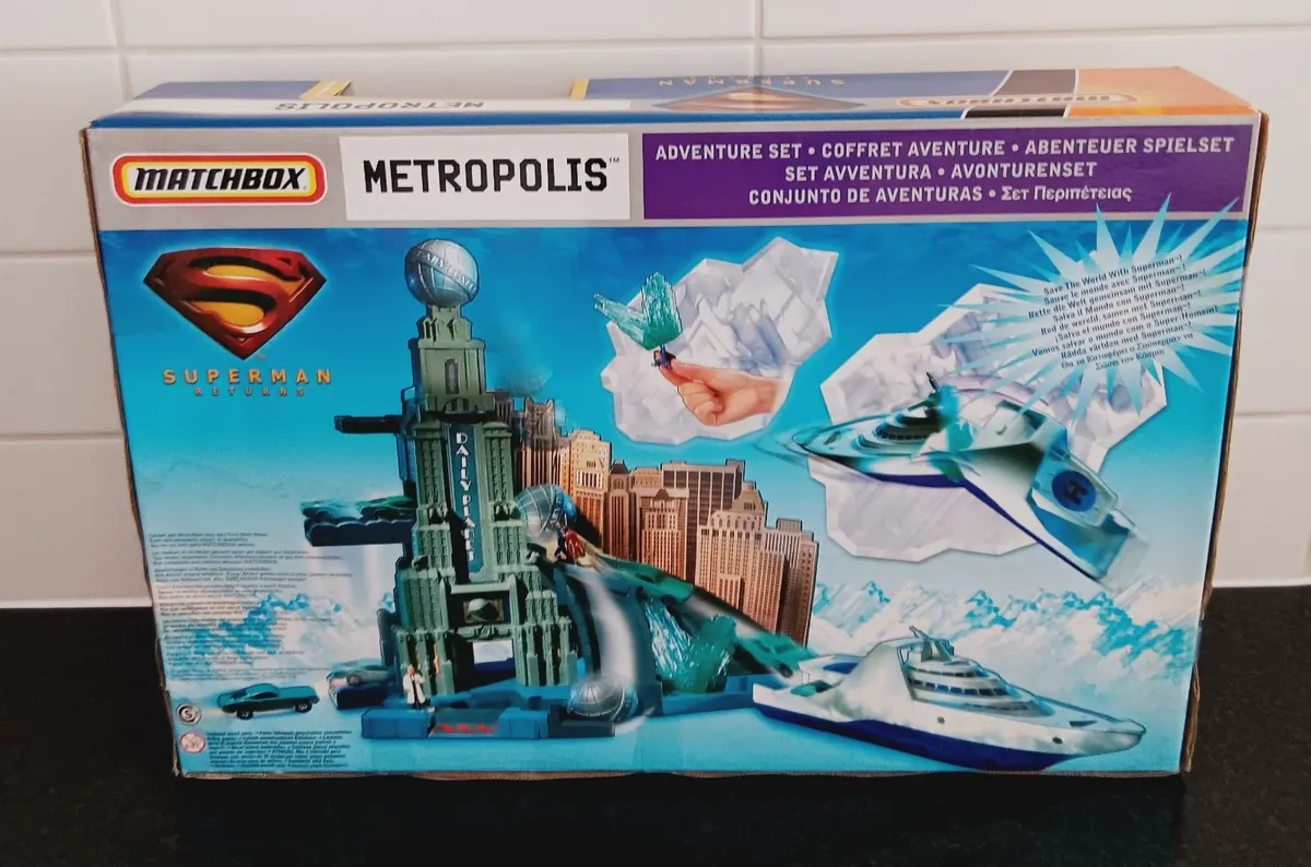 Superman Matchbox Metropolis playset  (NEW) - Image 3