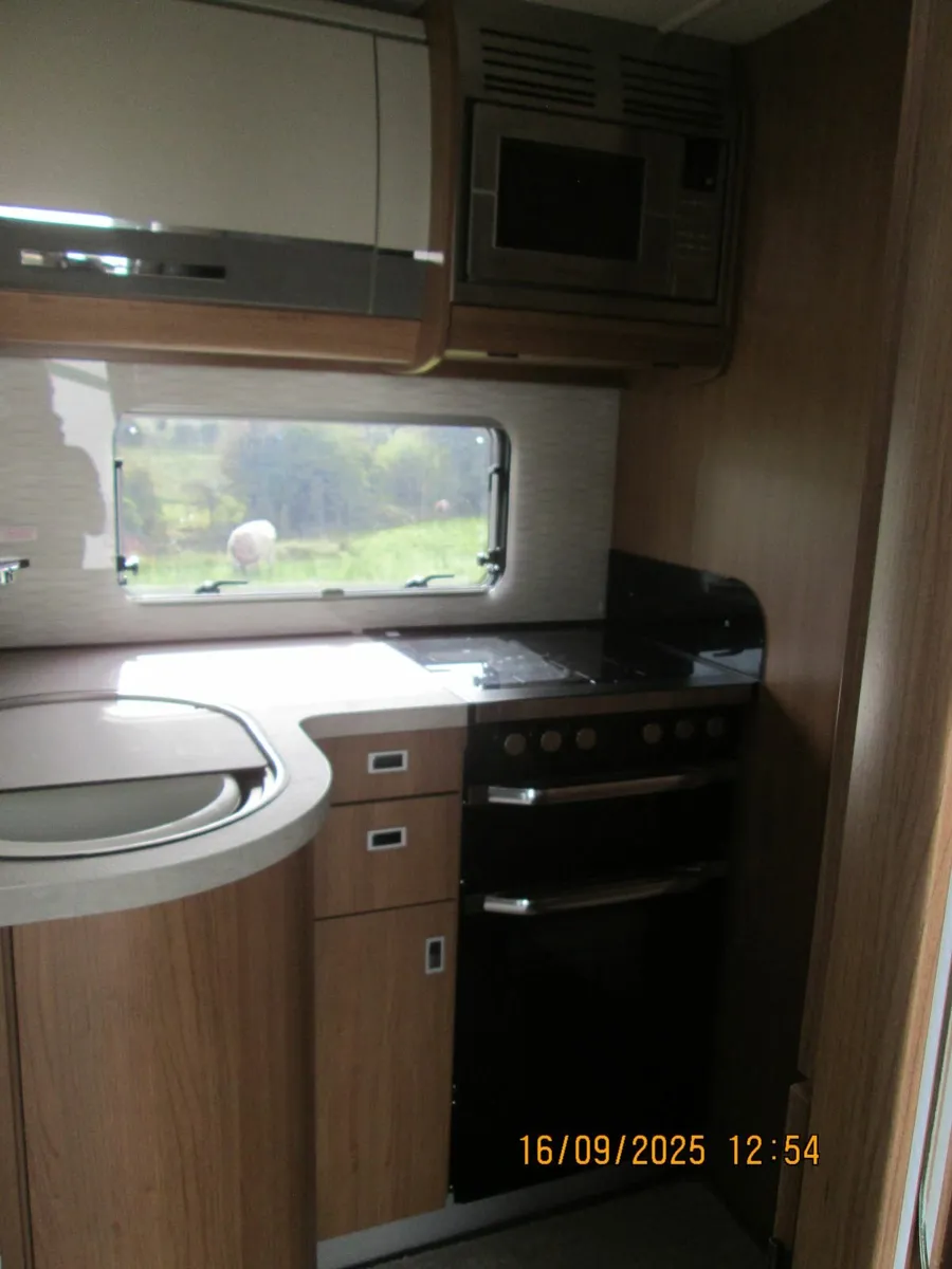 Motorhome - Image 2