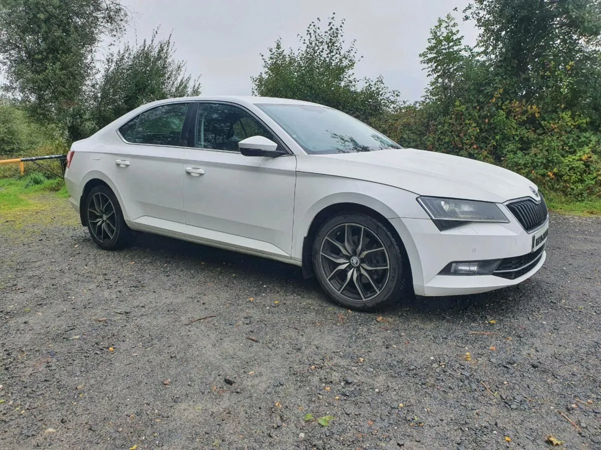SKODA SUPERB STYLE 2.0 LTR 150 BHP 2016 - Image 3