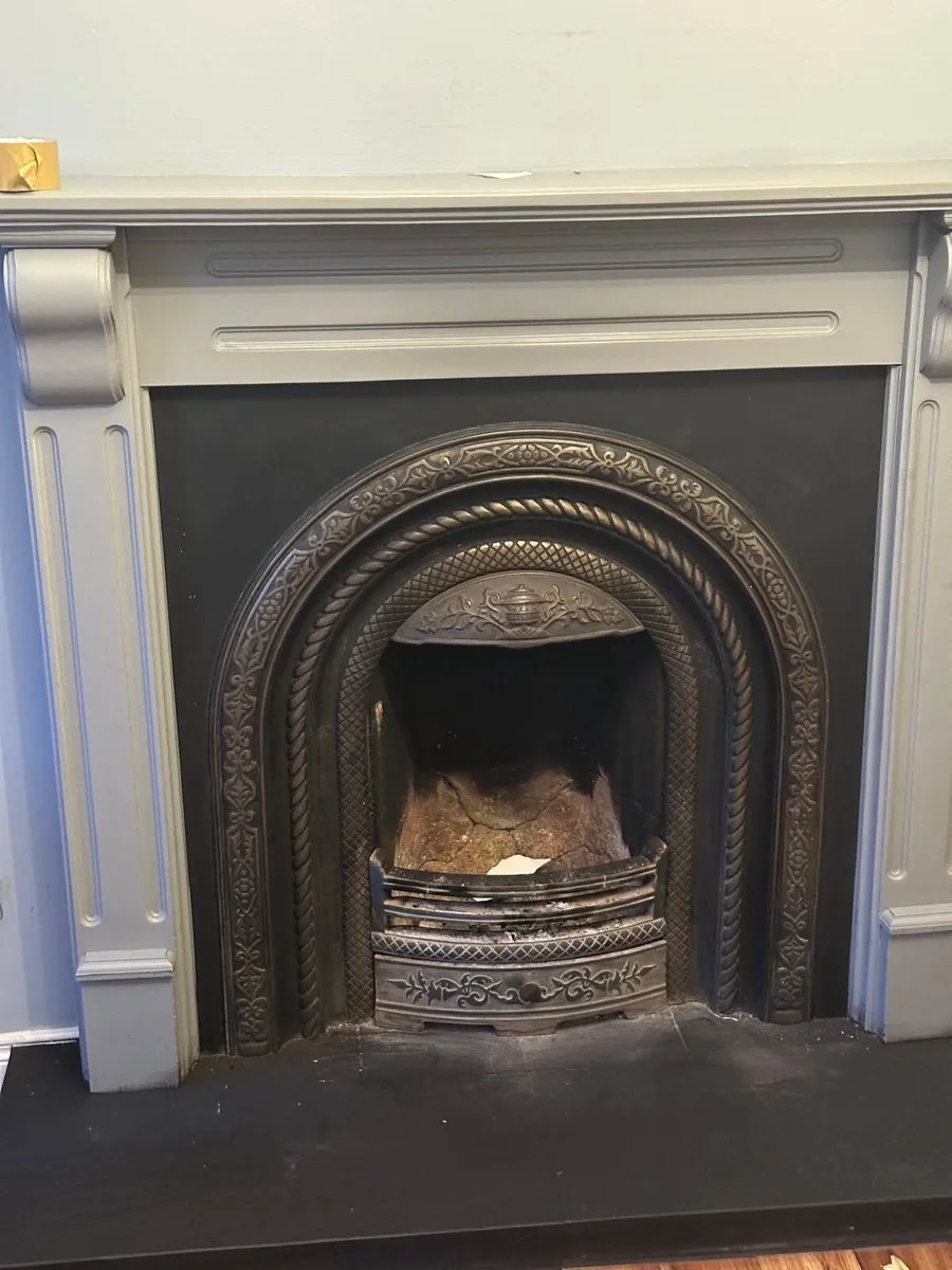 Cast iron insert and wooden surround - Image 2