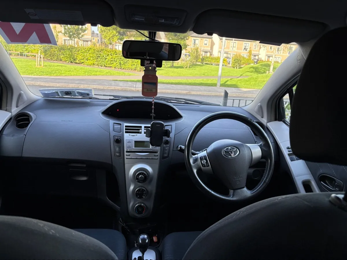 Toyota Yaris 2006 - Image 4