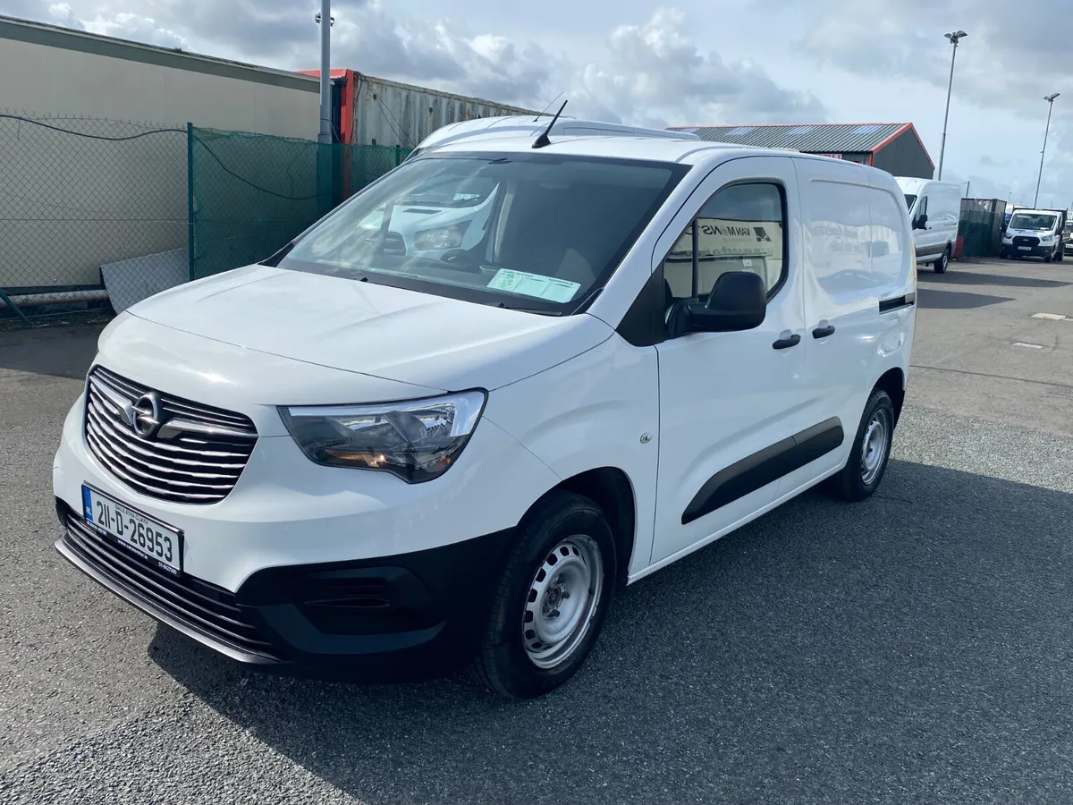 2021 Opel Combo 1.5 75BHP - Image 3