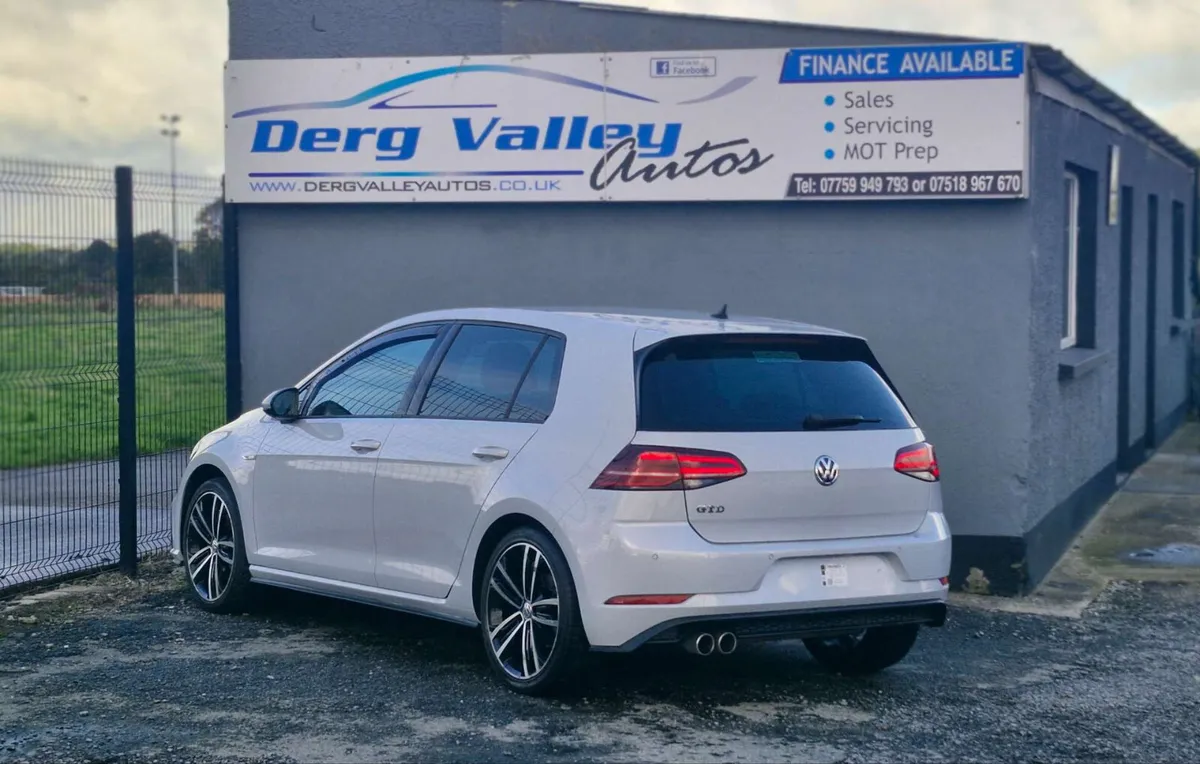Volkswagen Golf GTD 2018 - Image 2
