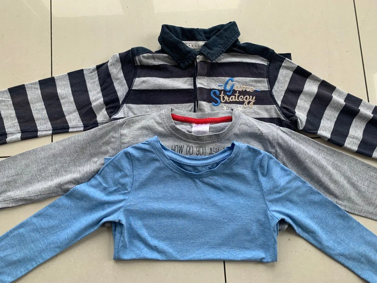 15 items of boys clothes age 4 - Image 4