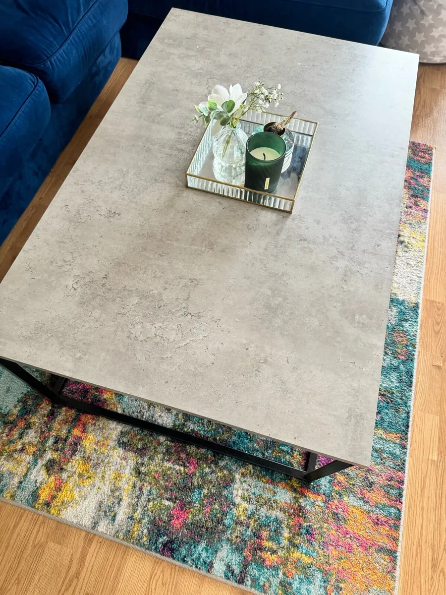 Coffee table - Image 1