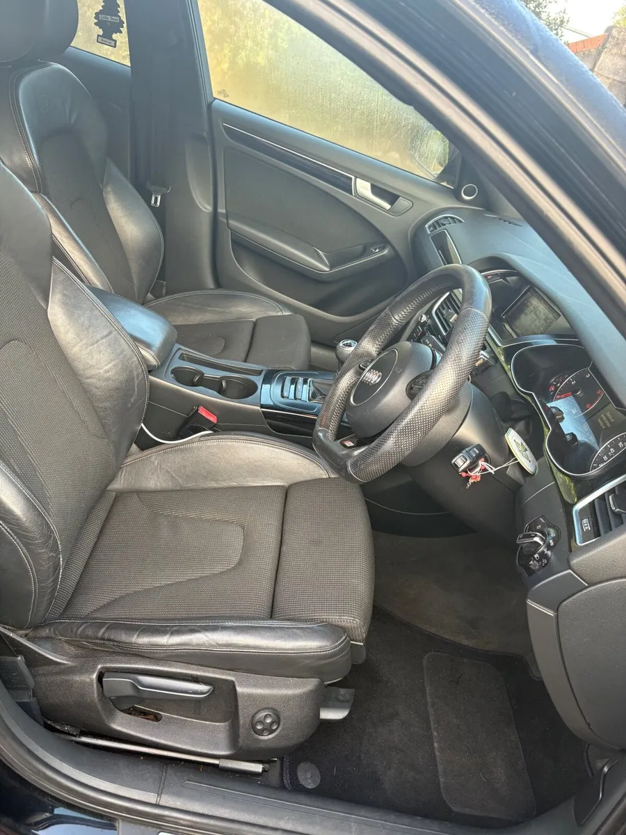 Audi A4 2013 - Image 4