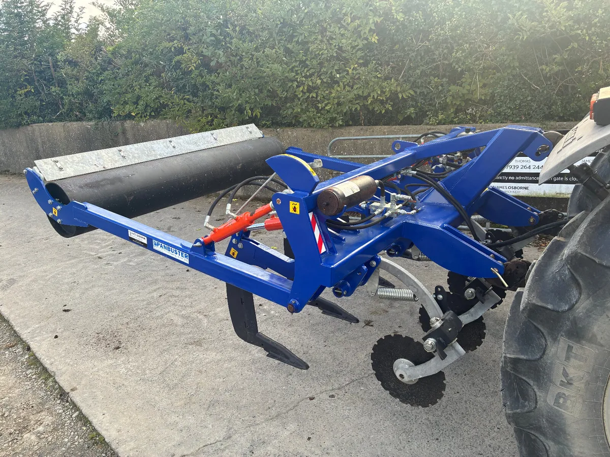 Erth 4 Leg Grassland Subsolier/Aerator (Unused) - Image 1