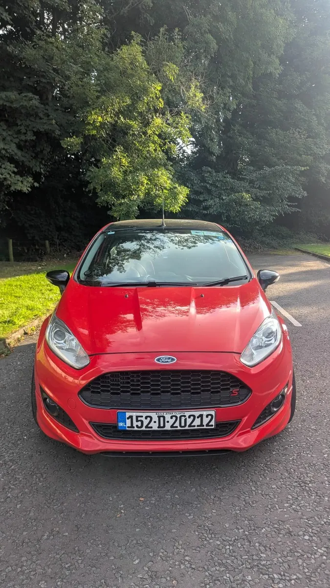 2015 Ford Fiesta Zetec S Red Edition - Image 1