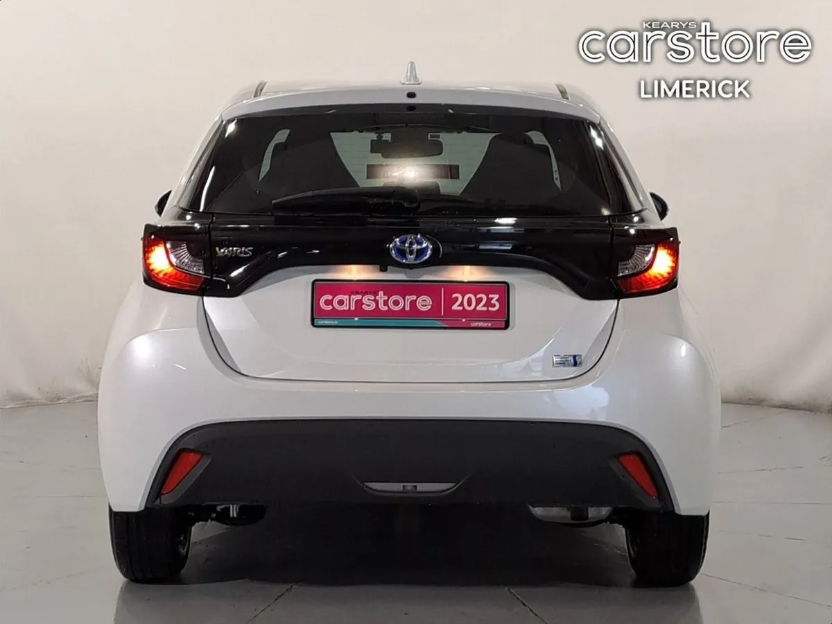 Toyota Yaris 1.5 Hybrid Auto Low Mileage - Image 4