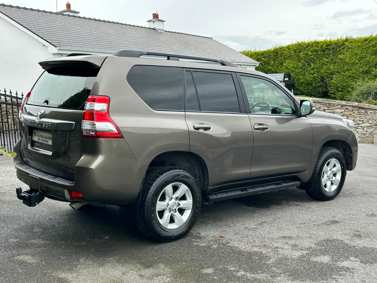 2017 Toyota Landcruiser LWB Auto - Image 2