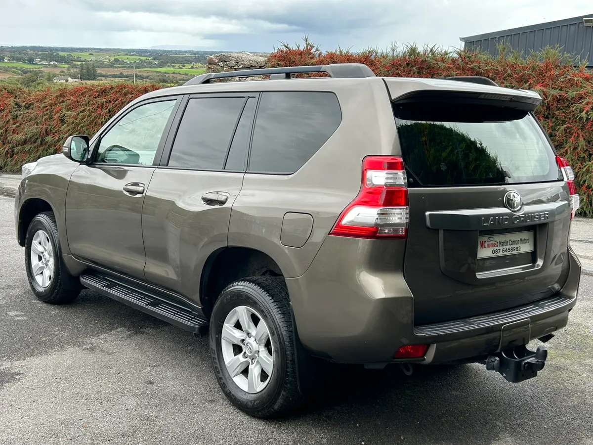 2017 Toyota Landcruiser LWB Auto - Image 3