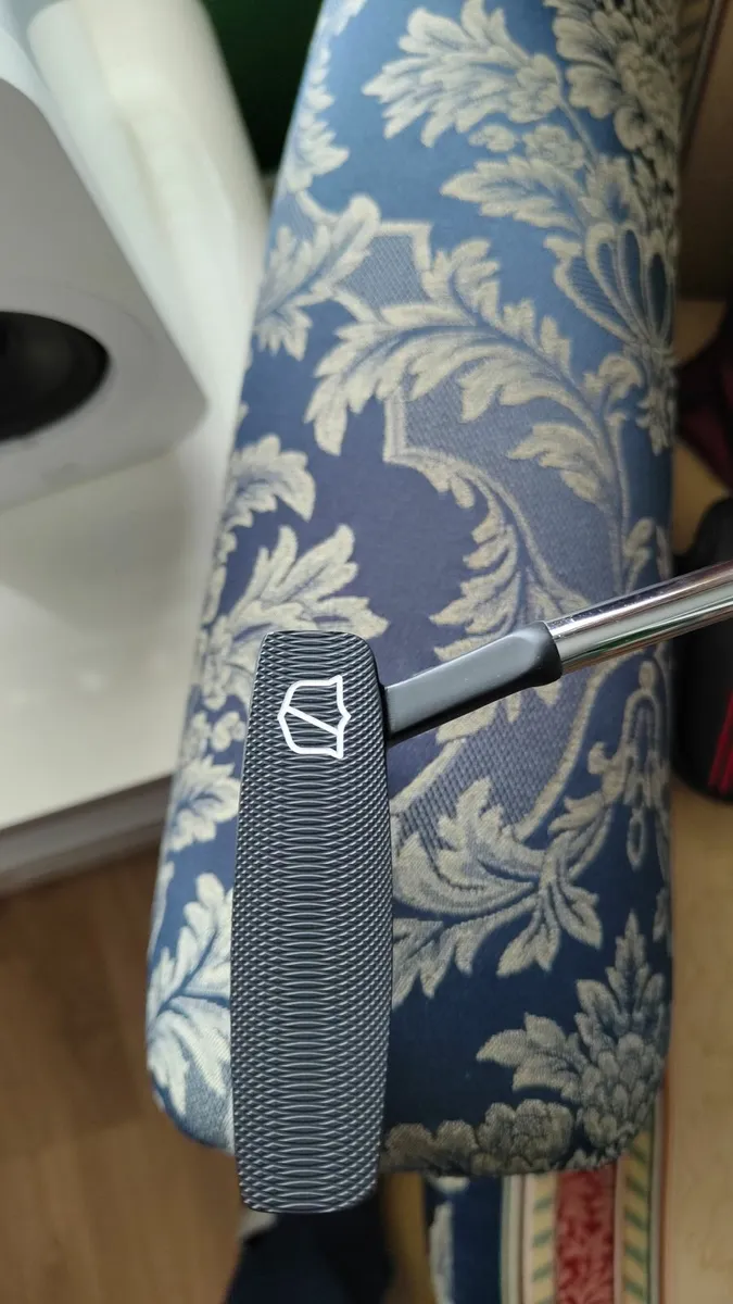 2 left hand putters - Image 4