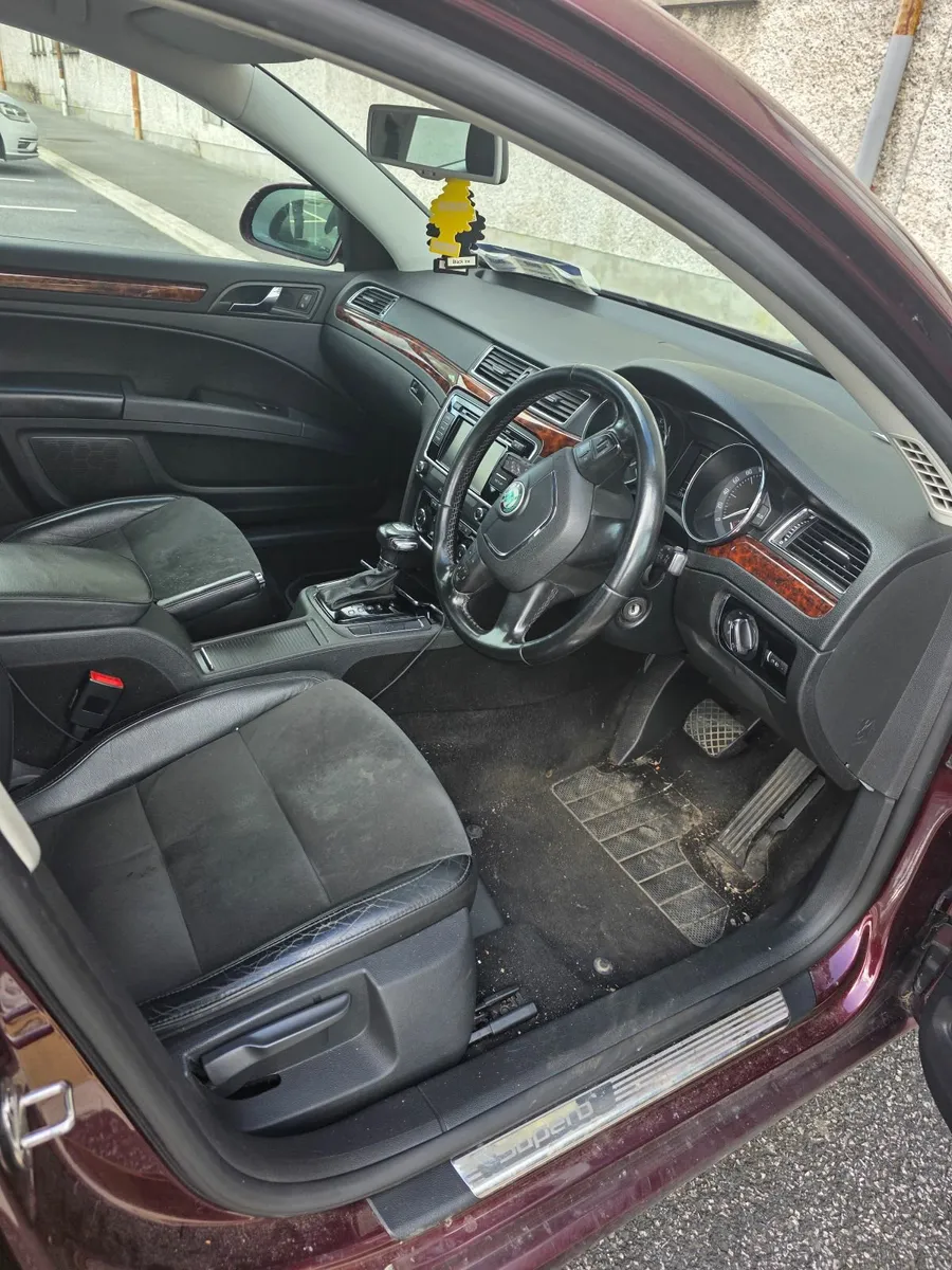 Skoda Superb 2011 - Image 3