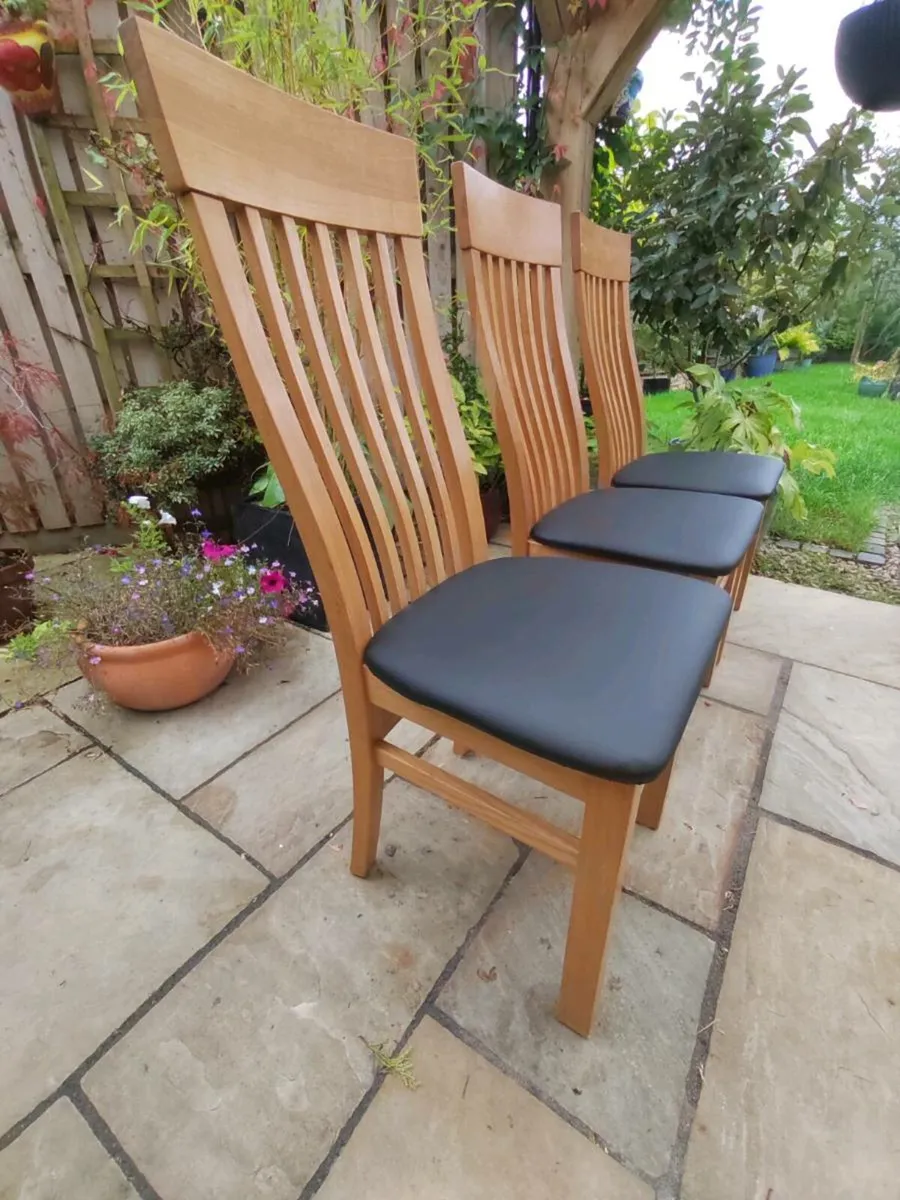 6 kitchen dining chairs - Image 1