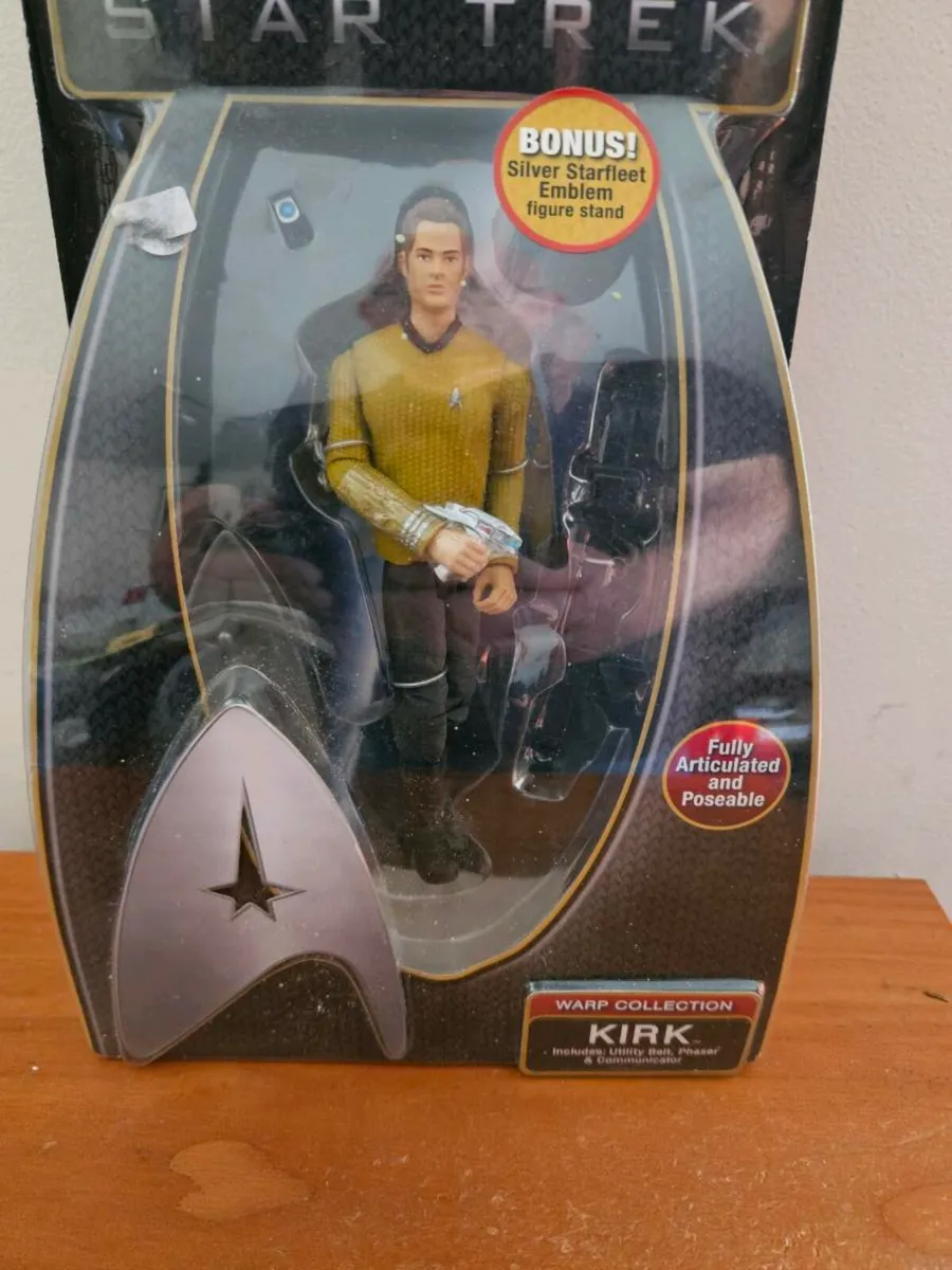 Star Trek Captain Kirk - Image 2