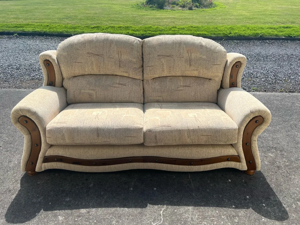 Two tan arm chairs and love seat set - Image 1