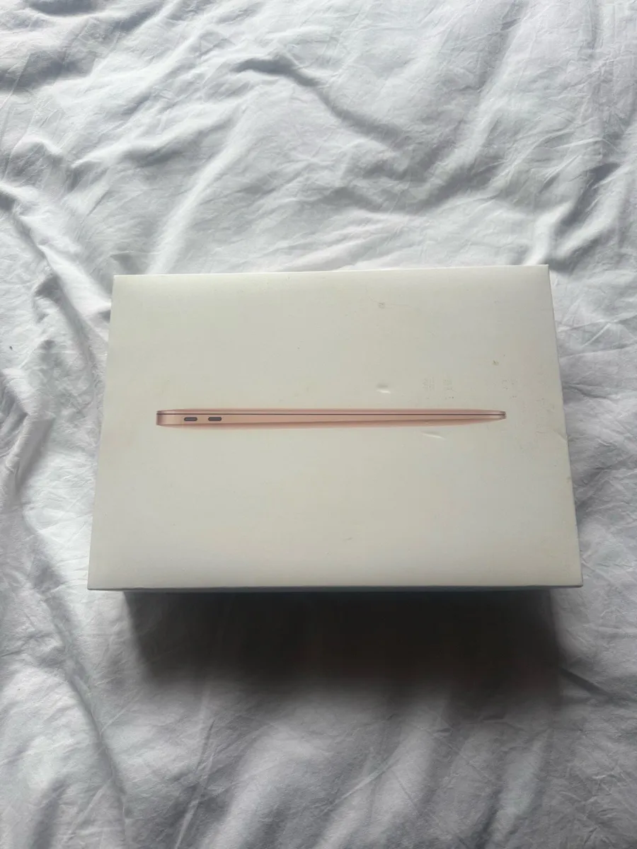 MacBook Air M1 - Image 3