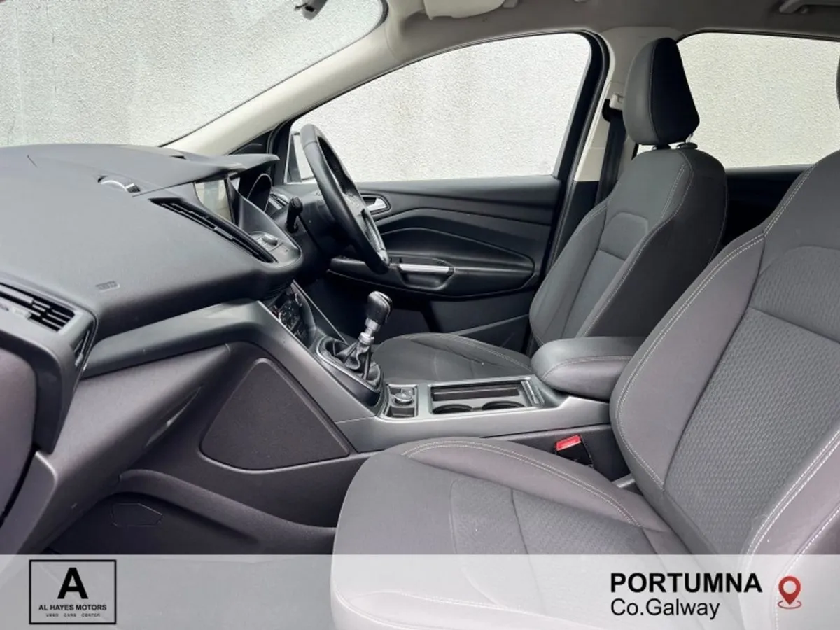 Ford Kuga 1.5tdci 120PS FWD Titanium - Image 4